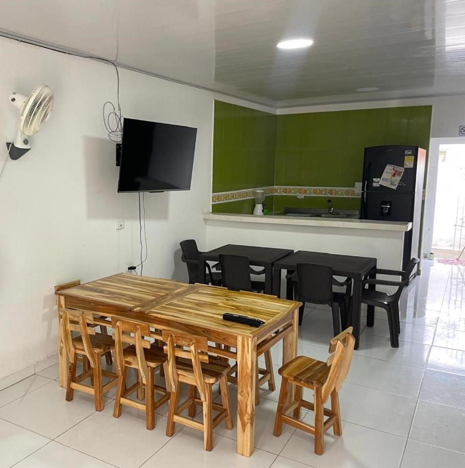 Cabanas Melany Coveñas Exterior foto