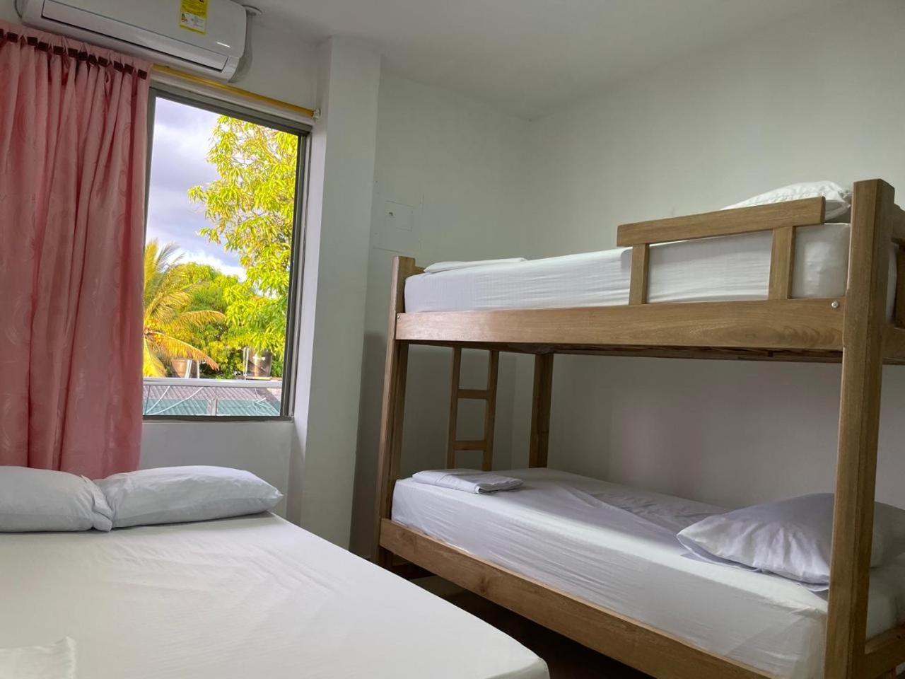 Cabanas Melany Coveñas Exterior foto